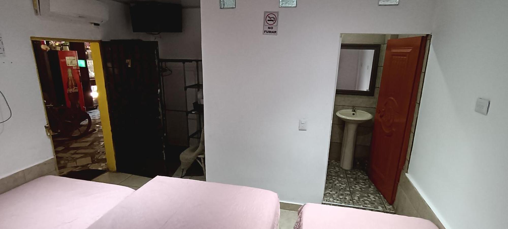 Hostal Santa Marta La Unión 外观 照片